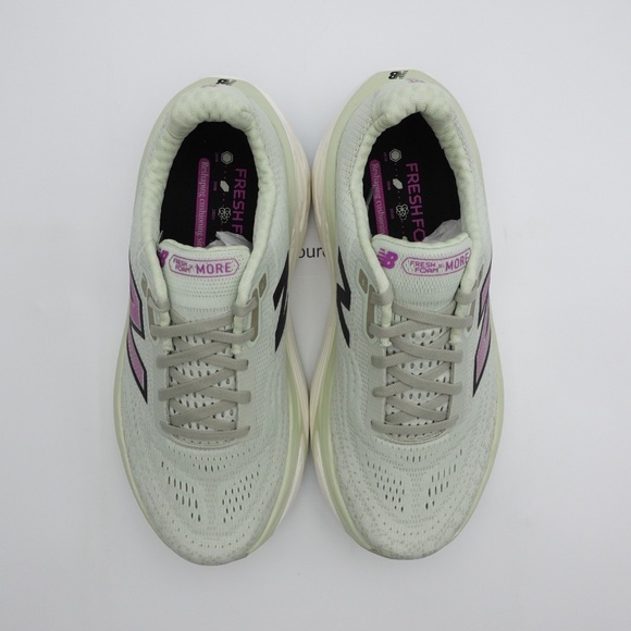 NEW New Balance Fresh Foam X More v5 Sneakers WMORLM5 Green - Picture 4 of 6